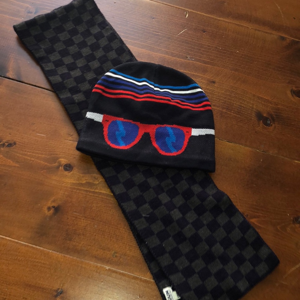 Ruum scarf & beanie